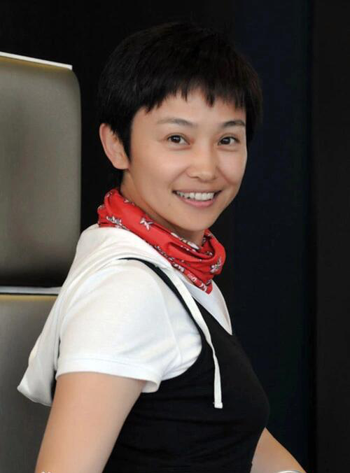 中國第一美女保鏢,保護13國元首從未失手,如今53歲過得如何?